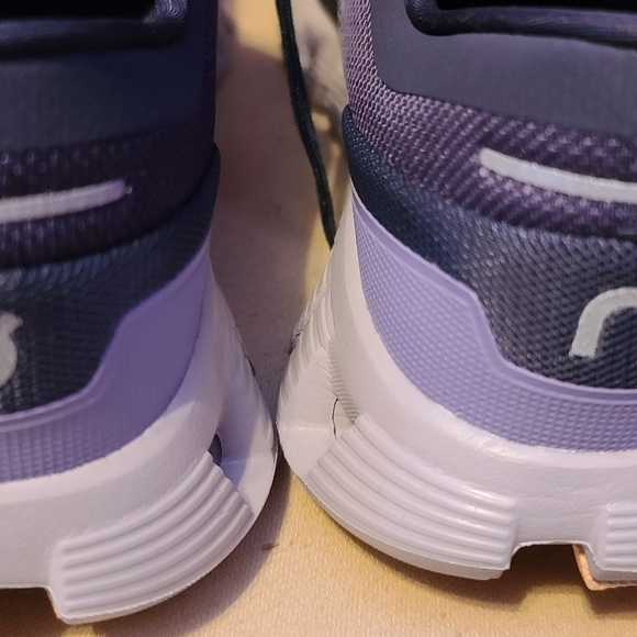 On Cloud women shoes 8W - Picture 3 of 10